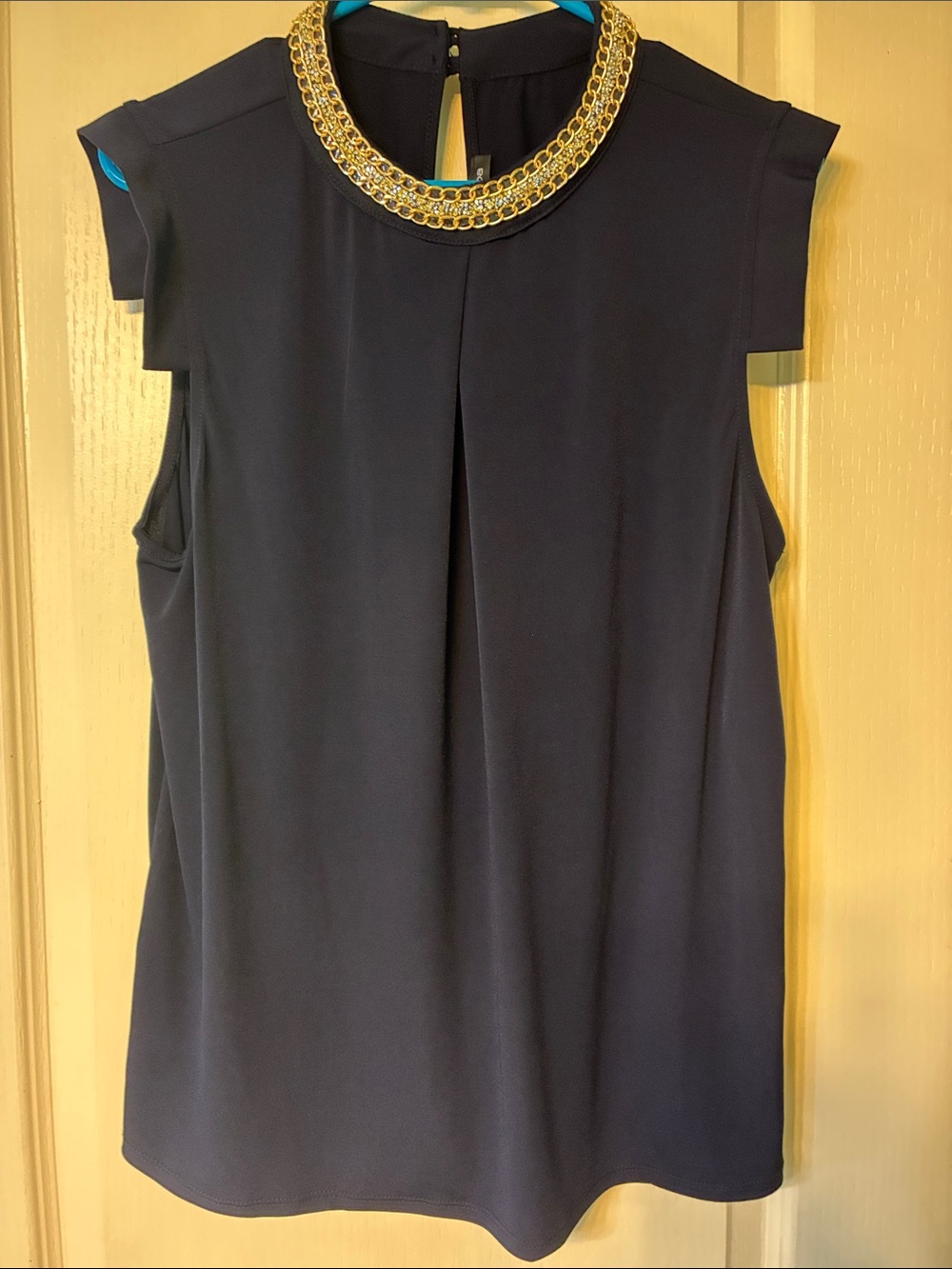 Moa Moa Sleeveless black Shell Top with Gold Chain Detail size large